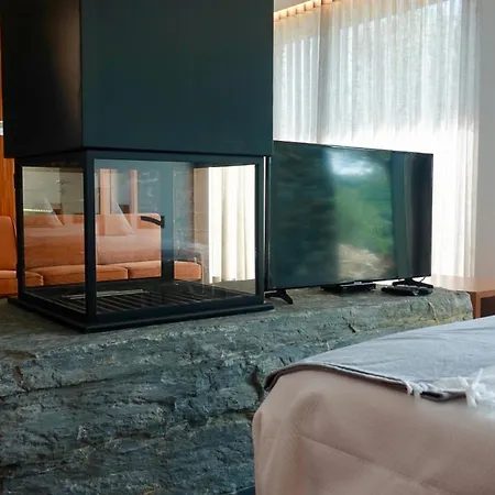 Sleeps 2 With Air Con And Wifi * Casal de Loivos
